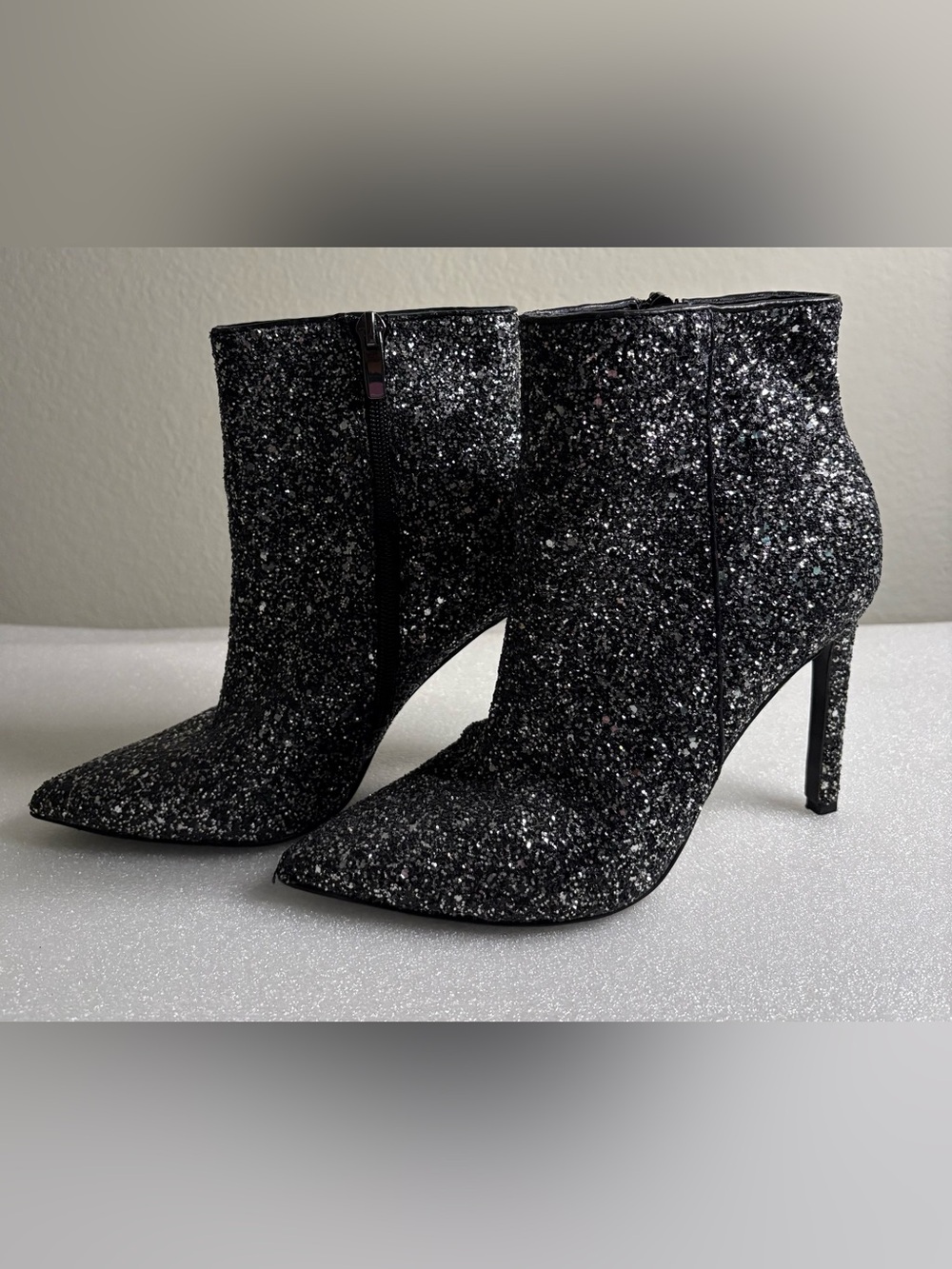Nine West Black Silver Glitter Pointed Toe Stiletto Ankle Booties Heels Size 6.5